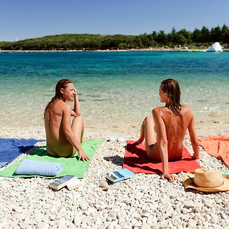 Naturist Park Koversada Villas, Врсар Экстерьер фото